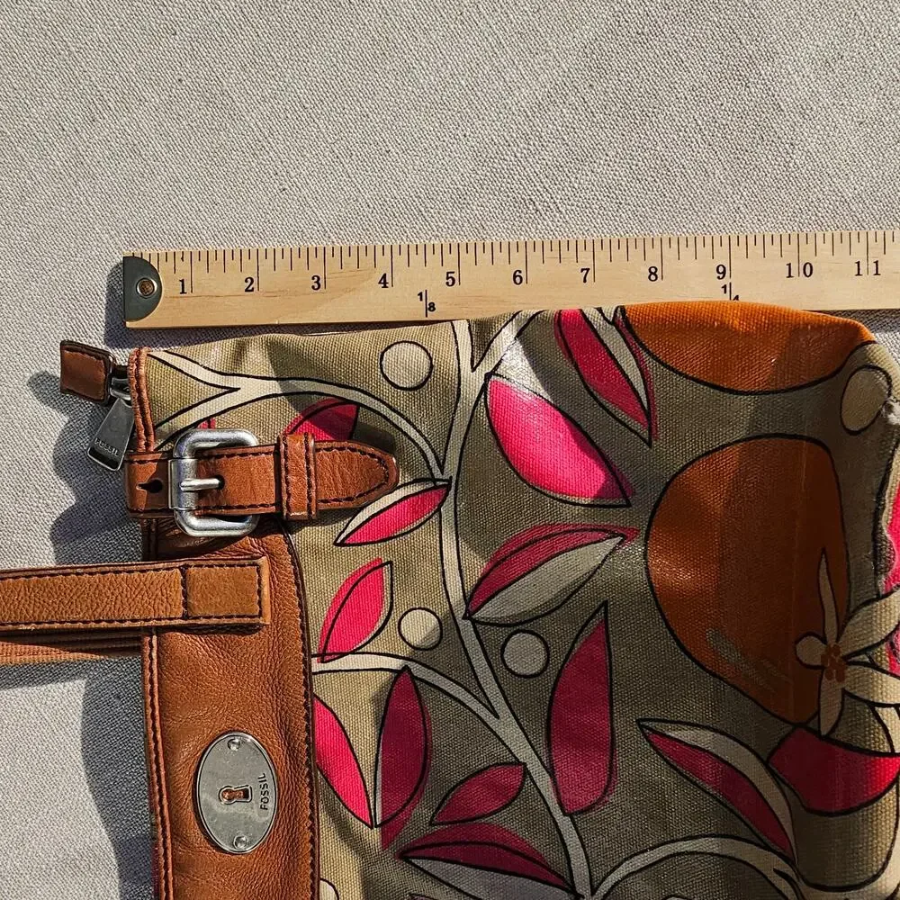 Vintage Fossil Key-Per Coated Canvas Fun Tan and Pink Print Medium Stachel Clean